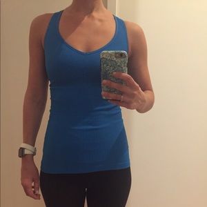 Alo Yoga crossback tank